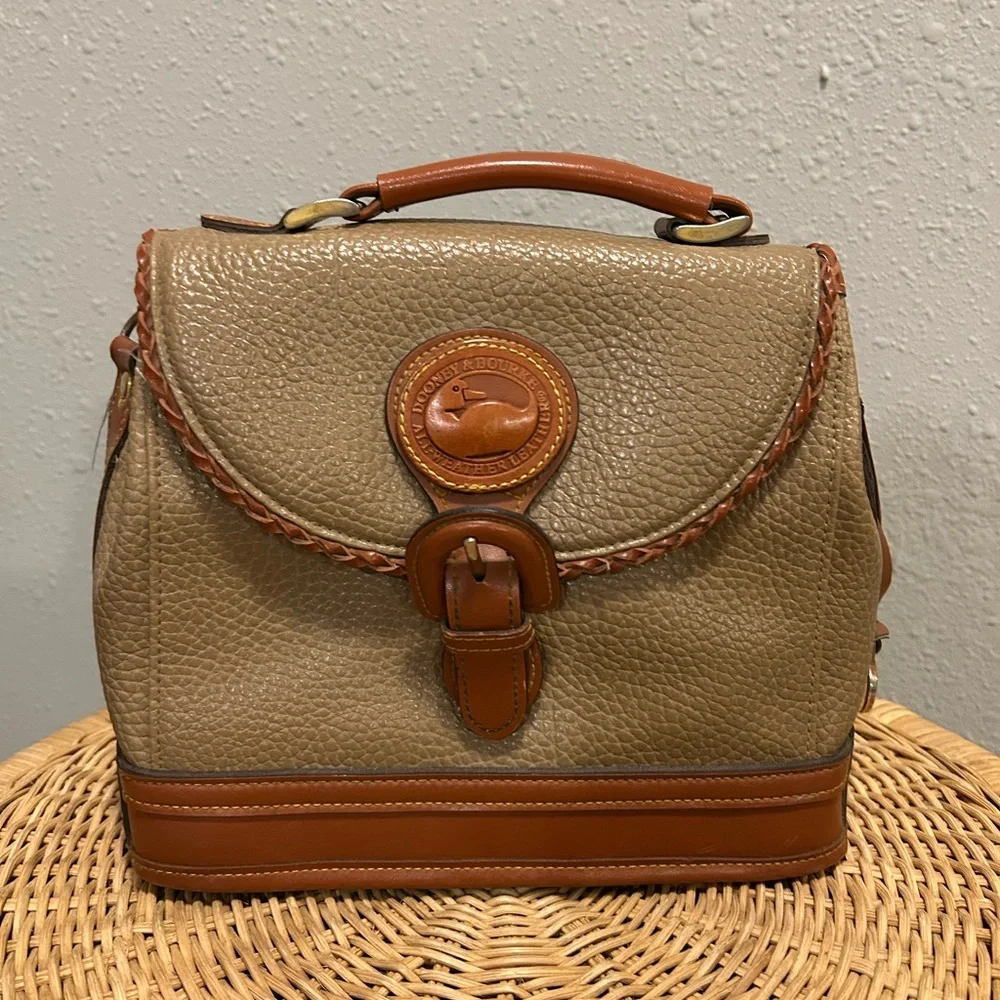 Vintage Dooney & Bourke All Weather Leather‎ Bag Beige Brown